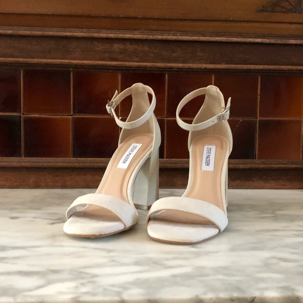 NWOT Steve Madden Ankle Strap Open Toe Block Heel